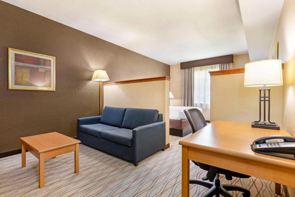 Best Western Locust Grove Inn & Suites מראה חיצוני תמונה