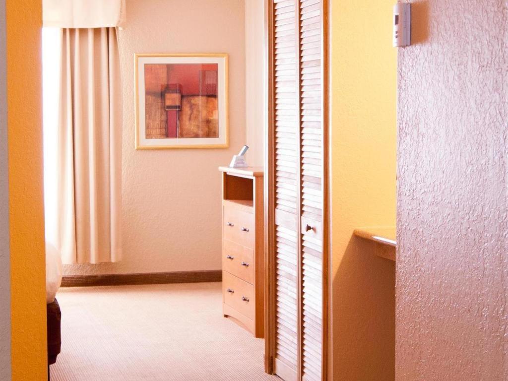Best Western Locust Grove Inn & Suites מראה חיצוני תמונה